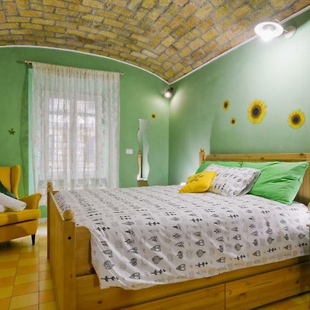 Bed And Colors Apartment Rome Exterior photo