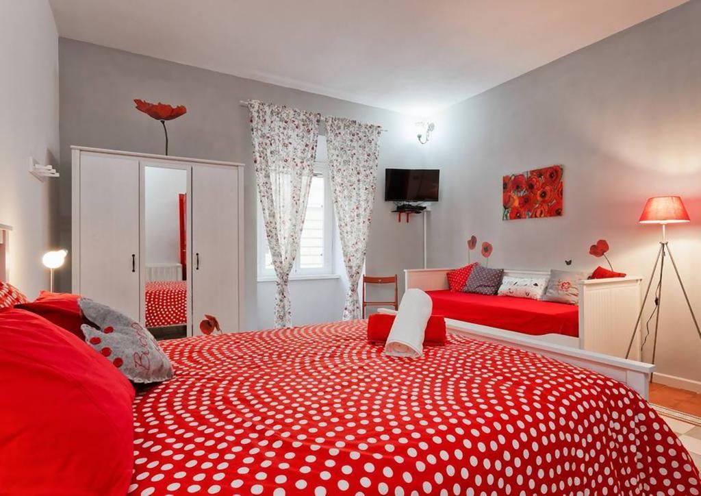 Bed And Colors Apartment Rome Room photo