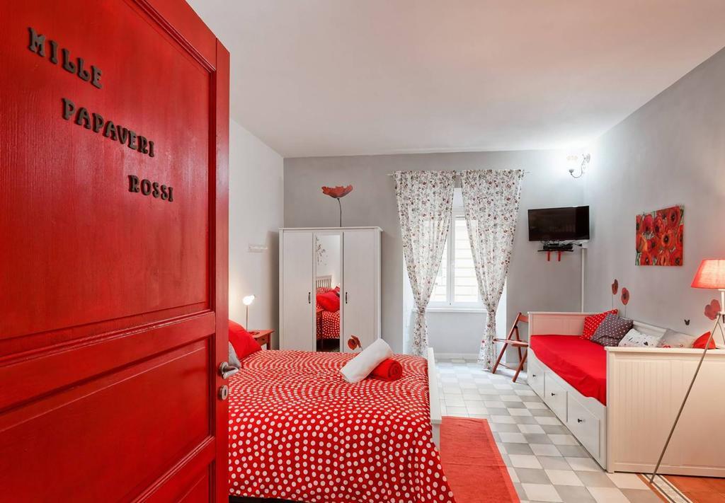 Bed And Colors Apartment Rome Room photo