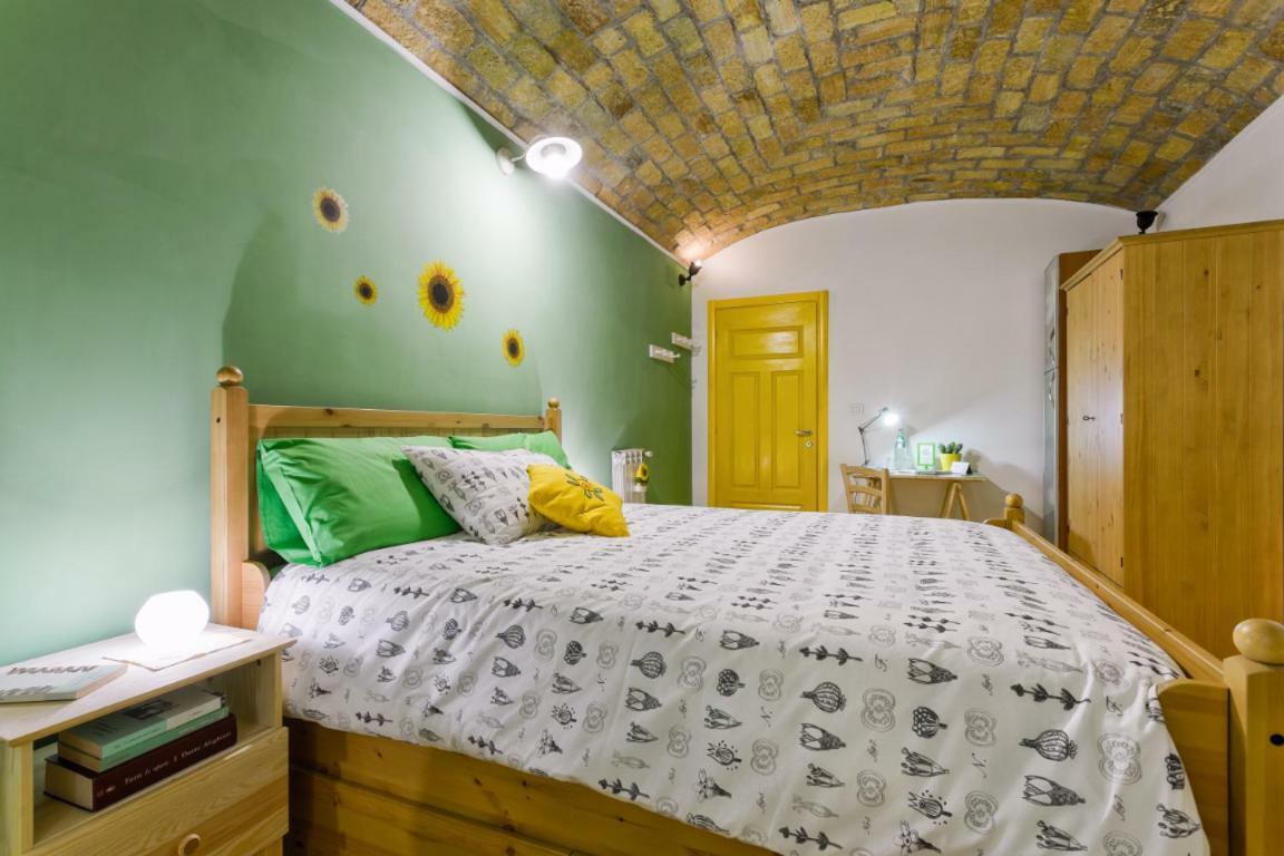 Bed And Colors Apartment Rome Exterior photo
